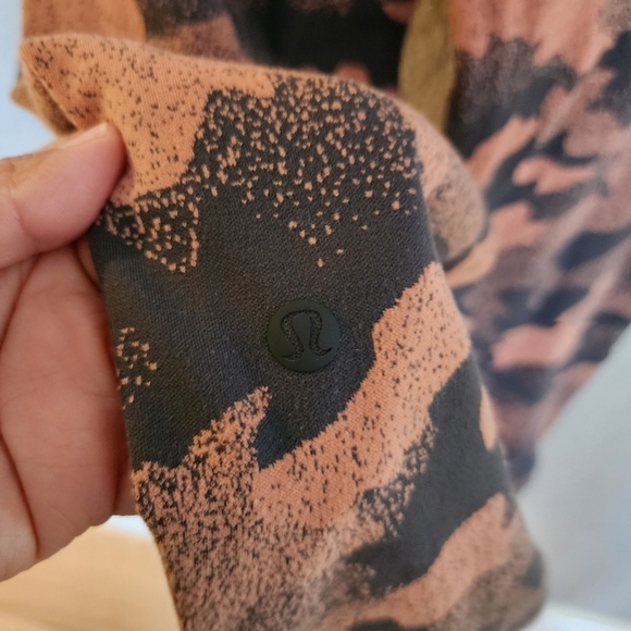 Lululemon Ready to High-Rise jogger size 6 - Picture 3 of 8